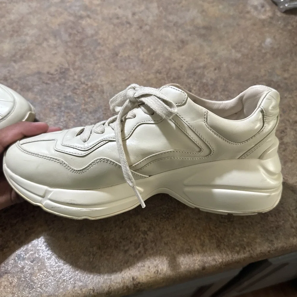 gucci  Rhyton Gucci logo leather sneaker  size 38 (women's 8)